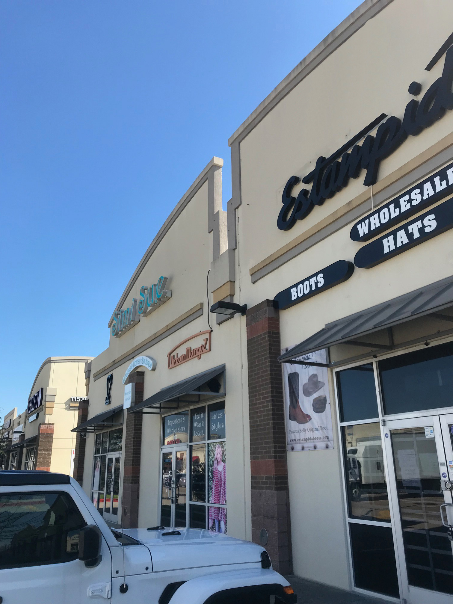 11536 Harry Hines Blvd